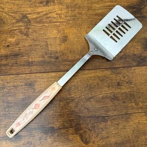 VTG EKCO USA Metal Spatula Slotted Kitchen Utensil Vegetable Onions Handle Retro